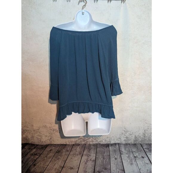 GNW off the shoulder loose fit top medium - Picture 2 of 5